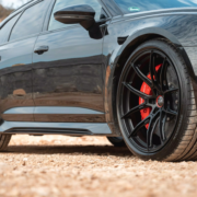 OZ Estrema Forgiata velg in Star Graphite, gesmeed en lichtgewicht design, 20 inch
